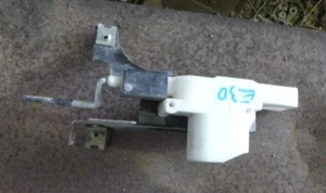 BMW 3 series E30 Sedan Fuel Lid Release Mechanism - Picture 1 of 3