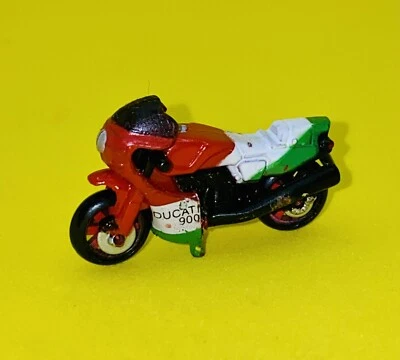 Vintage Micro Machines Ducati 900 Motorcycle Red/White/Green Galoob - Image 1 of 3