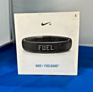 Nike+ Fuelband SE Activity Tracker | Black/Black | Small - Picture 1 of 1
