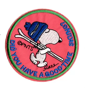 SNOOPY GOOD TIME SKIING Iron on / Sew on Patch Embroidered Badge PT31 - Picture 1 of 1