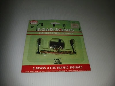 Model Power  N SCALE  Road Scenes N Scale 4 Way Slide Switch Traffic Signal - Image 1 of 3