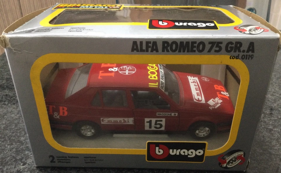 Bburago ALFA ROMEO 75 Gr.A, (SPONSOR DI FANTASIA) Scala 1/24, Mint Box - Immagine 1 di 4