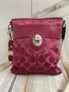Auth Coach Python Pink Signature Jacquard Lizard Leather Trim Bag 43457 - Picture 1 of 17