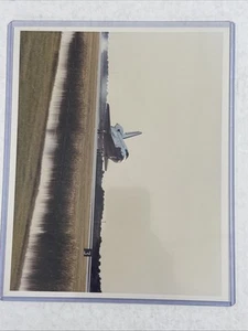 NASA Late Afternoon Atlantis Landing Press Photo - Picture 1 of 2