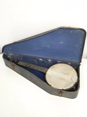 Dallas A Banjo ukulele George Formby Banjolele signature - restoration + case - Image 1 of 4