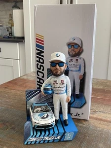 MARTIN TRUEX JR. Foundation Chevrolet NASCAR Racing AUTOGRAPHED Bobblehead NIB! - Picture 1 of 3
