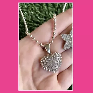 Collana In Color Argento Chiaro Con Ciondolo Cuore Impreziosito Con Strass - Foto 1 di 1