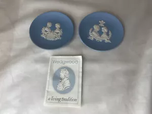 Blue Wedgewood Royal Wedding 1981, Royal Birth 1982 Vintage 2 Small Plates - Picture 1 of 5