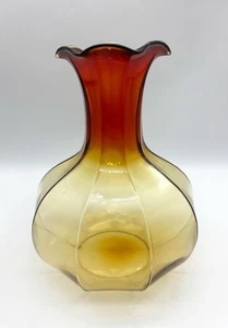 Vintage Indiana Tiara Amberina Flower Vase - Picture 1 of 3