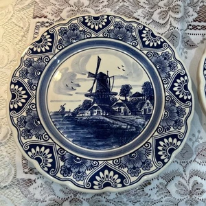 2x Original Delfter Blau Vintage Blumen Windmühle Wandteller Keramik Handbemalt - Bild 1 von 4