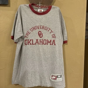Nike Oklahoma Sooners T-shirt Size M Excellent Shape - Picture 1 of 4