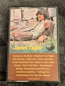 JAMES TAYLOR s/t self-titled CASSETTE 1968 APPLE 4XT-3352 PAPER LABELS RARE - Picture 1 of 5