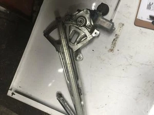 Lexus IS250 GSE20 Sedan Left Front Window Reg/Motor 11/2005-06/2013 - Picture 1 of 6