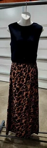 Ladies Large Cheetah Print Skirt With Black Top - Picture 1 of 5