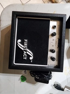 First Act Portable Mini Guitar Amplifier MA004 Tested Working + 2 Guitar Picks - Image 1 of 2