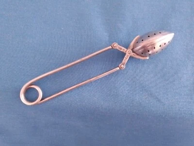 Tea Infuser Spoon. Leaf & Herb Infuser. Silver plated. - Image 1 of 4