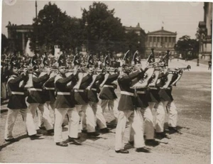 FOTO KAISERWACHE AUF SCHLOSS RE ZAR NIKOLAUS II RE BERLIN BESUCH 1913 - Bild 1 von 2