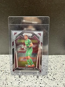 Panini Prizm Premier League 2020-21 - #271 Emiliano Martínez - Imagen 1 de 2