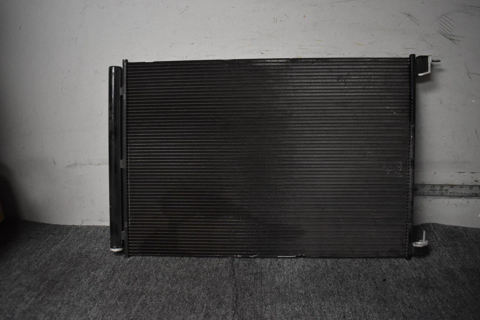 Mercedes Benz S550 2014-2019 condensador de CA fabricante original de fábrica Foto 1 de 4