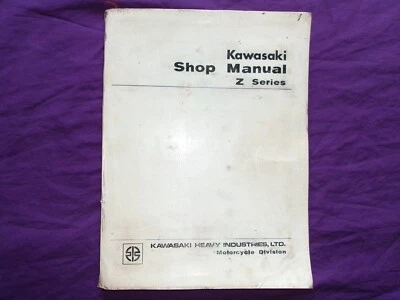GENUINE Z SERIES KAWASAKI 1973 Z1 900 FACTORY SHOP MANUAL 1972 First Printing - Image 1 of 4