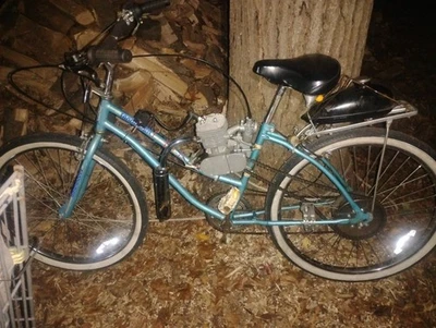 Gas Powered Women's Sandpiper Beach Cruiser. I've Had The Bike Up to 40 MPH - Image 1 of 4