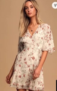 New Lulus Women’s Size Small All Along Beige Floral Print Faux Wrap Mini Dress - Picture 1 of 8