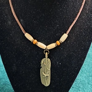 Handcrafted Native American Bronze Feather Necklace, USA - Picture 1 of 2