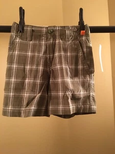 Faded Glory Jungen karierte Shorts zum Überziehen olivgrün Größe 4 - Bild 1 von 3