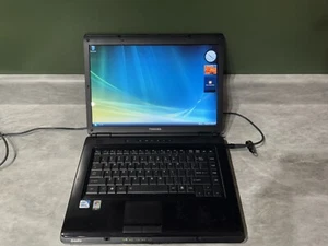 Toshiba Satellite L305-S5955 Intel Celeron 900 2.2GHz 2gb RAM 80gb HDD Win Vista - Picture 1 of 8