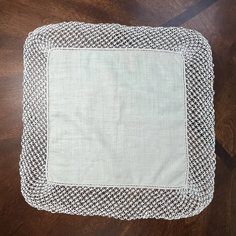 Hermoso pañuelo de boda de encaje ganchillo de lino antiguo de colección en muy buena condición Foto 1 de 4