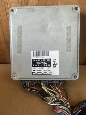 1996 TOYOTA CELICA GT 2.2L ENGINE COMPUTER ECU ECM PCM (5S-FE) 89661-2D440 - Image 1 of 4