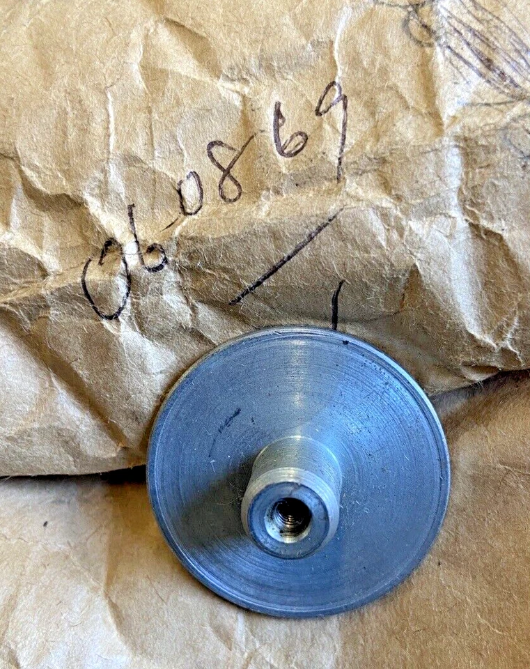 Norton Matchless AJS basculante extremo tapa cubierta 060869 Foto 1 de 2