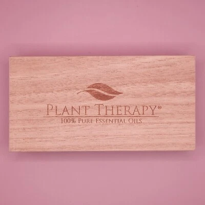 Juego de 6 aceites esenciales 100 % puros de terapia vegetal en caja, ligeramente usados Foto 1 de 3