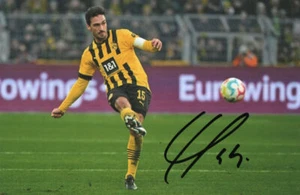 Mats Hummels Footballer Borussia Dortmund Signed 7.5 x 5 Photograph *With COA* - Picture 1 of 2