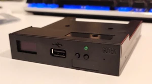 Oled USB Flash Floppy Disk Drive Emulator GOTEK Amiga Mac Korg Yamaha Kurzweil - Afbeelding 1 van 3
