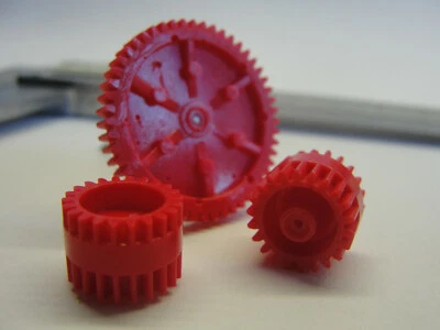 Für GRUNDIG SCF 6000 SCF 6100 SCF 6200 MCF 400 CF 40 Zahnräder 3 Stück Satz - image 1 of 4