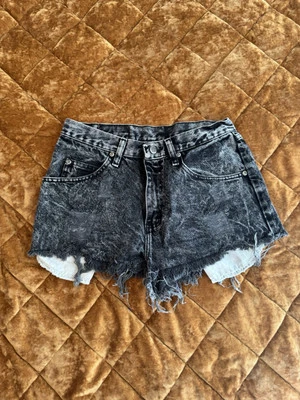 Wrangler Negro Desgastado Cheeky Shorts Con Dobladillo Crudo Mujer’s Talla 30in Foto 1 de 4