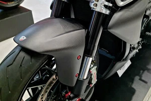 Guardabarros delantero Ducati Diavel V4 2023-2024 CNC Racing fibra de carbono nuevo - Imagen 1 de 4