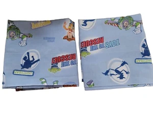 2 fundas de almohada Toy Story azules/con personajes de Toy Story 20 X 26 estándar - Imagen 1 de 7