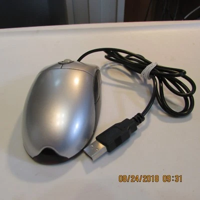 5 Button Scroll Mouse, silver/gray with PN:07232, USB Optical  VERY NICE!  m-6 - Image 1 of 4