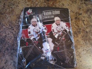 2017-18 NIAGARA ICEDOGS SIGNED OHL FACTORY TEAM SET IN ALBUM THOMAS MANTHA