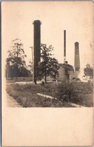 Foto real de la década de 1960 postal RPPC FUNCIONA EL AGUA escena de planta de agua / ubicación desconocida - Imagen 1 de 2