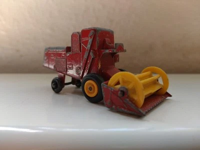 MATCHBOX LESNEY CLAAS COMBINE HARVESTER NO.65 #326 - Image 1 of 4