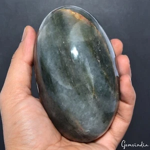 Huevo de ágata verde gris natural cabujón cristal Reiki/gema mineral curativa ~ 4500 quilates - Imagen 1 de 8