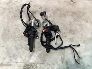 20-24 CONTROLES MANILLAR DERECHO IZQUIERDO YAMAHA YZF R1 VOTEX CLIPS PALANCAS ASV - Imagen 1 de 5