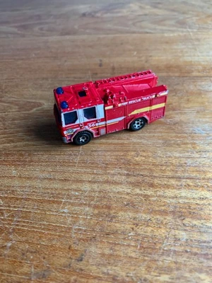 Matchbox 1998 Dennis Sabre Fire Engine Die-Cast Toy Truck - Image 1 of 4