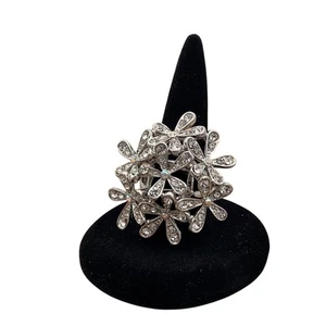 Anillo de cóctel con racimo floral estrás tachonado brillante talla 6,75 - Imagen 1 de 12