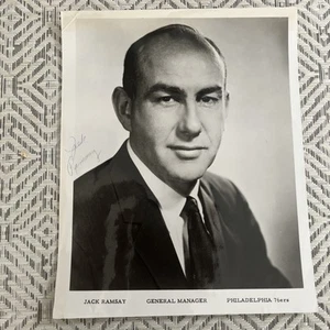 Foto 8x10 auto firmada por el Dr. Jack Ramsay-Gerente General Philadelphia 76ers - Imagen 1 de 4