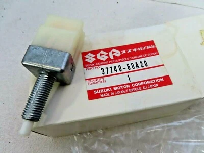Nuevo OEM Suzuki 1989 - 1998 Sidekick luz de freno interruptor conector pedal Foto 1 de 4