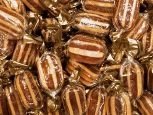 Mint Humbugs | SUGAR FREE | Hard Boiled Wrapped Sweets | Vegetarian - Picture 1 of 5